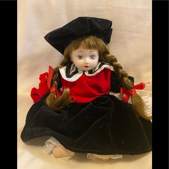 Small Vintage Porcelain Doll - Picture 1 of 3